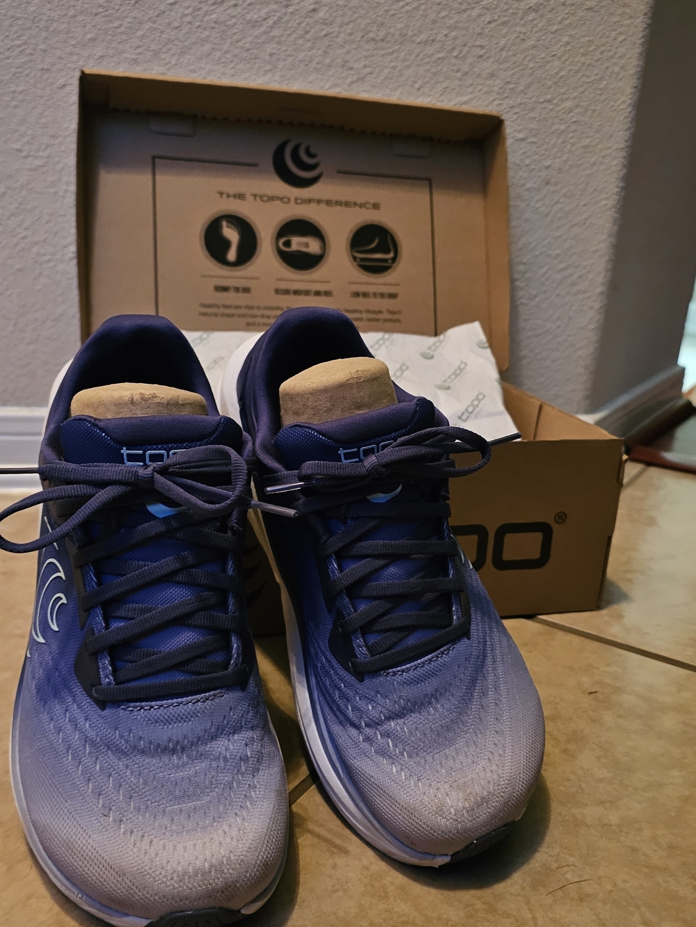 Phantom 4 Road-Running Shoes - Women's Gradient Purple/Blue